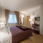 Residenza Ca' Degli Enzi 4* Верона