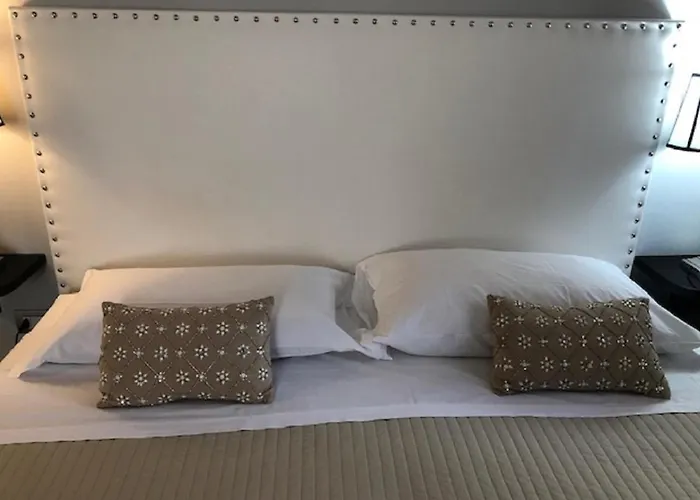 Bed & Breakfast Residenza Ca' Degli Enzi 4*