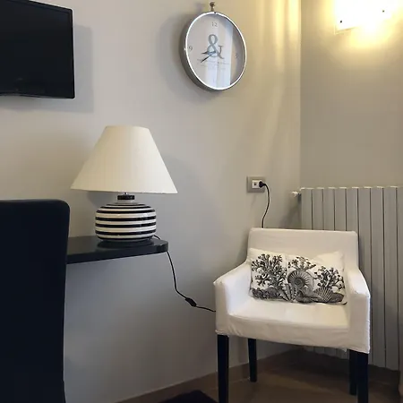 Residenza Ca' Degli Enzi Panzió 4*