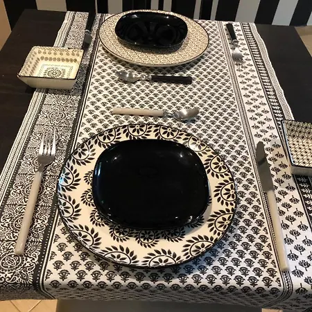 Residenza Ca' Degli Enzi فندق مبيت وإفطار فيرونا