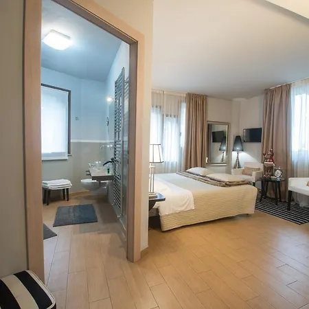 Residenza Ca' Degli Enzi 4*