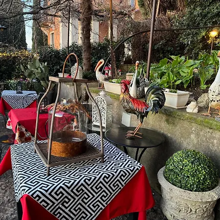 Bed and Breakfast Residenza Ca' Degli Enzi