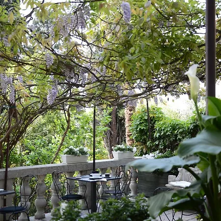 Residenza Ca' Degli Enzi Panzió 4*