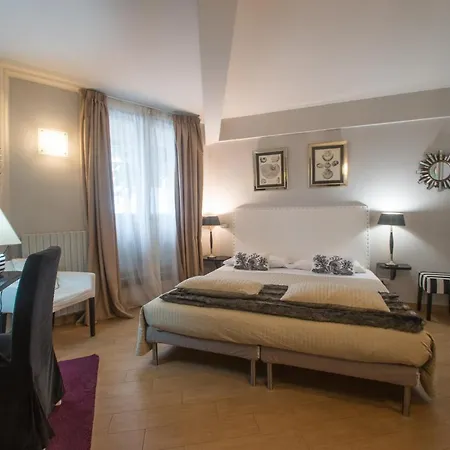 Bed & Breakfast Residenza Ca' Degli Enzi 4*